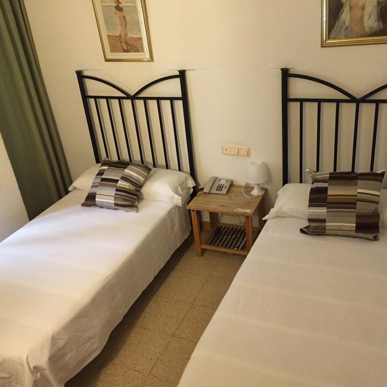 Hostal 트레스칸토스 외부 사진